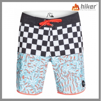 Quiksilver - Men's AG47™ Quad Rock Scallop 18" Boardshorts